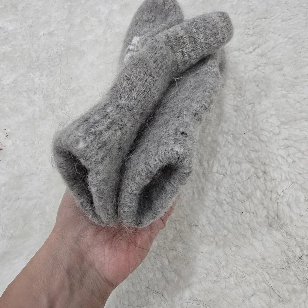 Handmade Goat Down Mittens‎ Grey White Floral Nordic Pattern Warm Winter Gloves